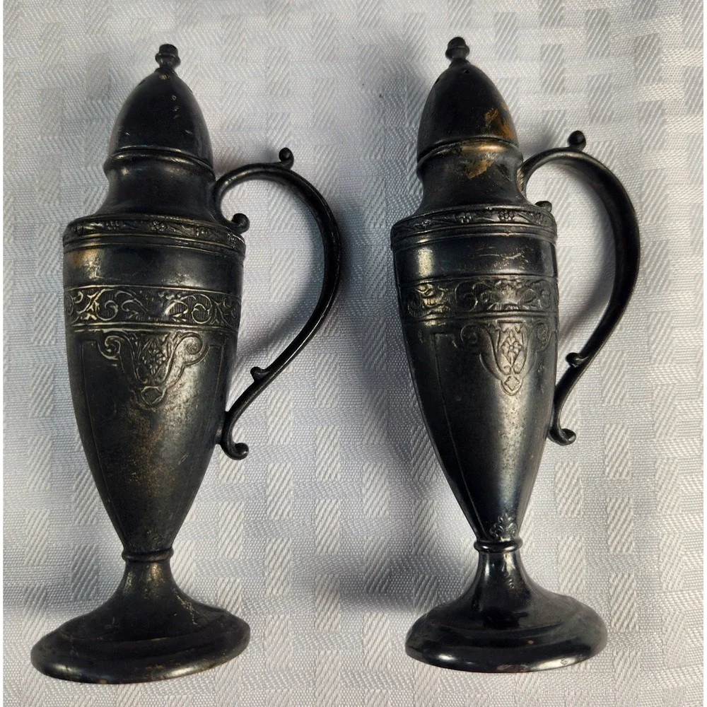 BENEDICT PROCTOR SILVER PLATE SALT & PEPPER SHAKERS BP Co #23 Vintage
